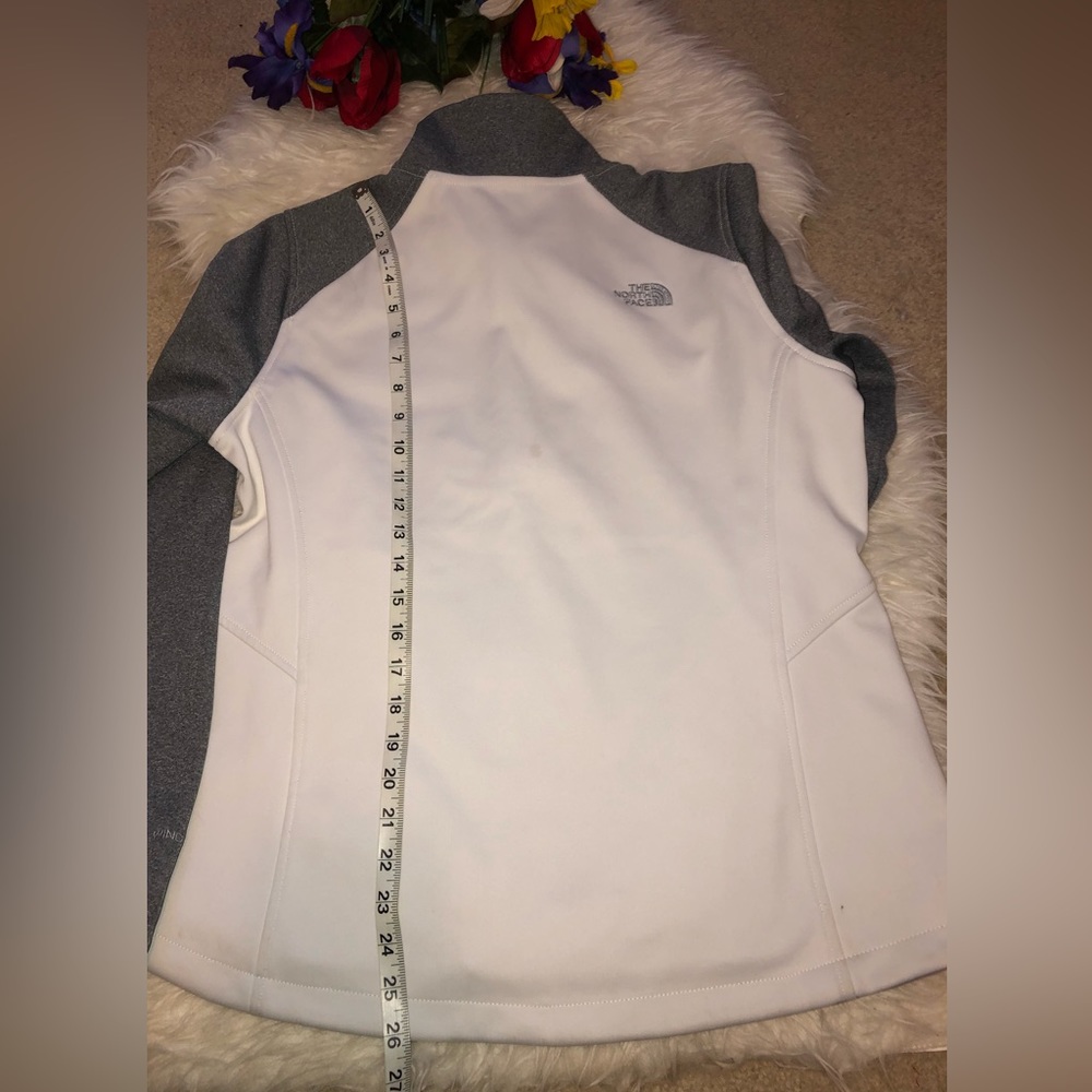 🌺 windfall zip up jacket 🌺 - Picture 4 of 6